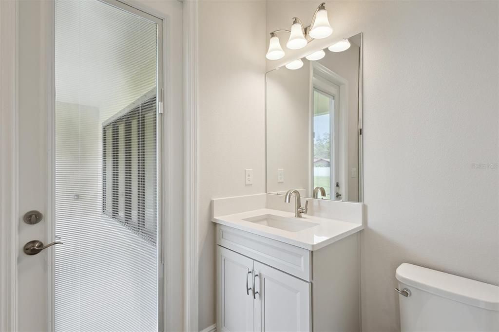 En Venta: $959,990 (5 camas, 4 baños, 3899 Pies cuadrados)