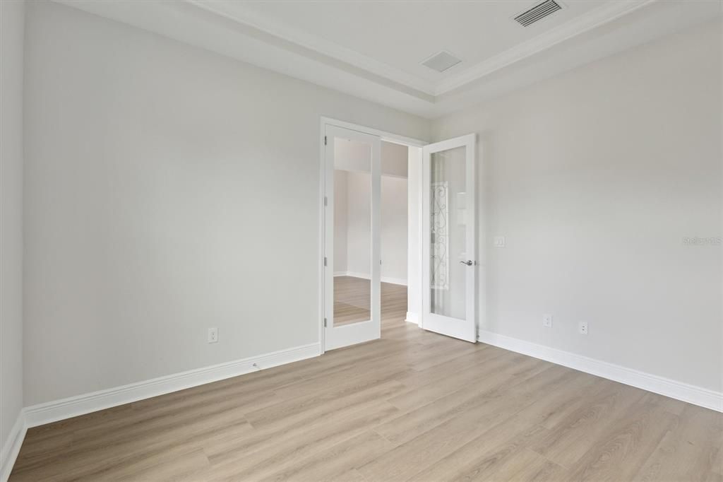 En Venta: $959,990 (5 camas, 4 baños, 3899 Pies cuadrados)