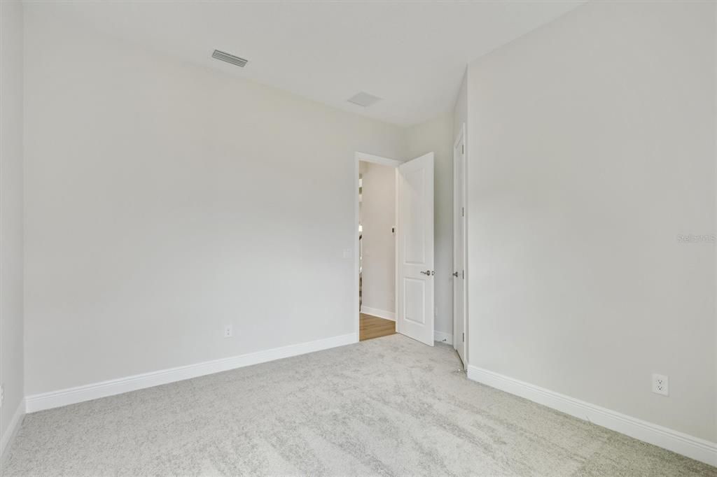 En Venta: $959,990 (5 camas, 4 baños, 3899 Pies cuadrados)