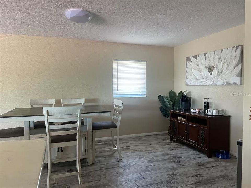 For Rent: $3,200 (3 beds, 2 baths, 1785 Square Feet)