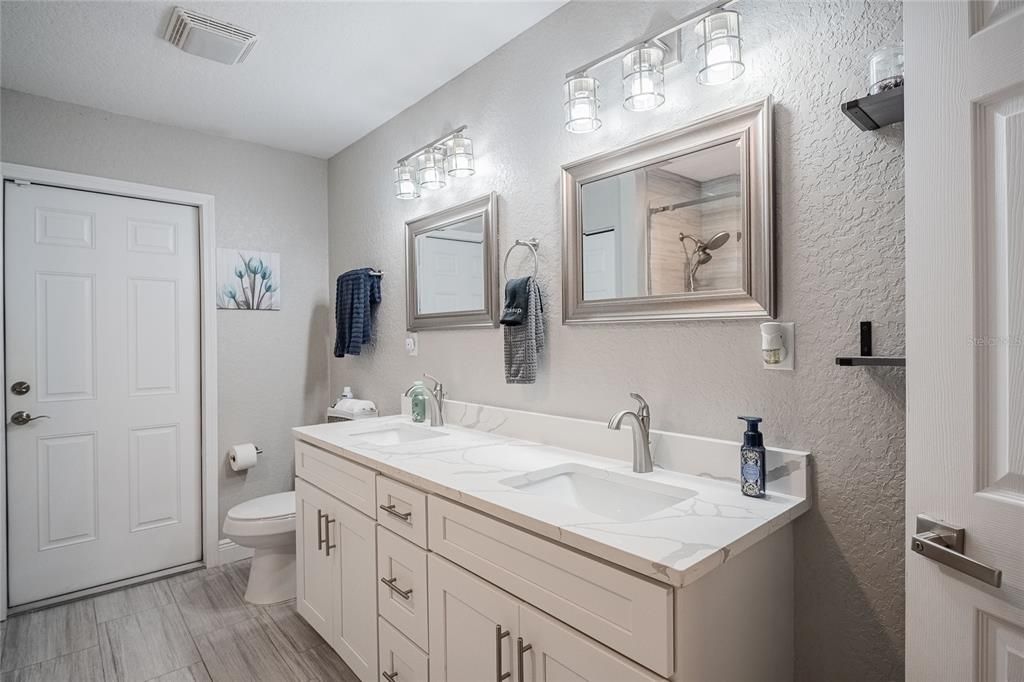 待售: $590,000 (4 贝兹, 2 浴室, 2700 平方英尺)