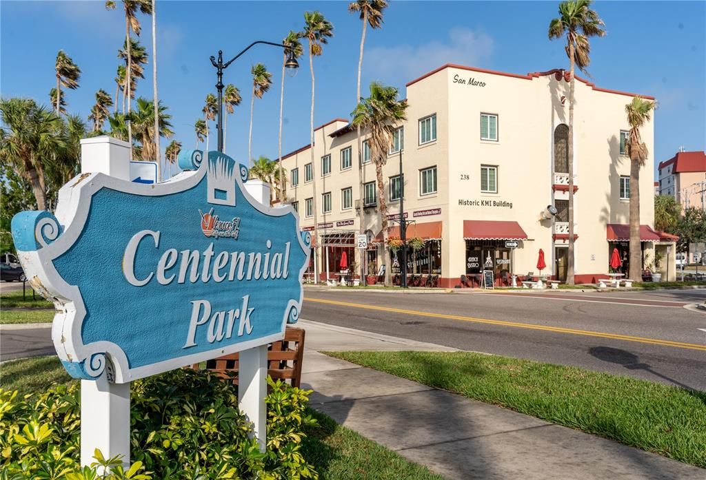 На продажу: $289,000 (2 спален, 2 ванн, 1334 Квадратных фут)