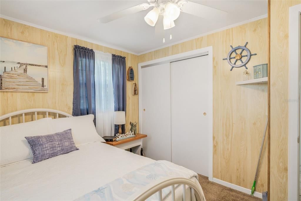 For Sale: $350,000 (2 beds, 1 baths, 720 Square Feet)