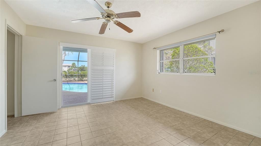 For Sale: $975,000 (4 beds, 2 baths, 1941 Square Feet)