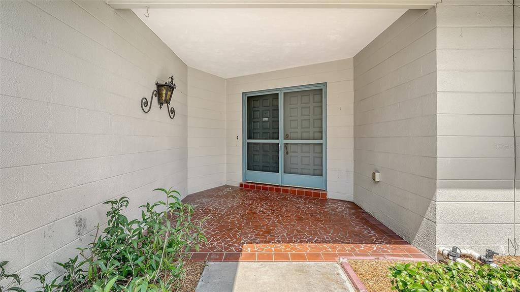 For Sale: $975,000 (4 beds, 2 baths, 1941 Square Feet)