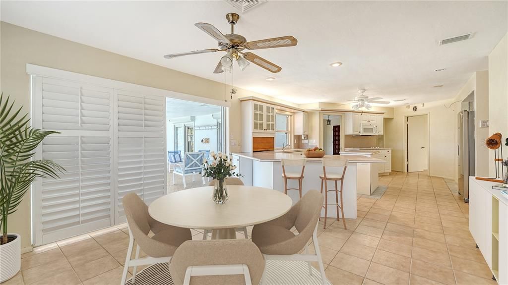 For Sale: $975,000 (4 beds, 2 baths, 1941 Square Feet)