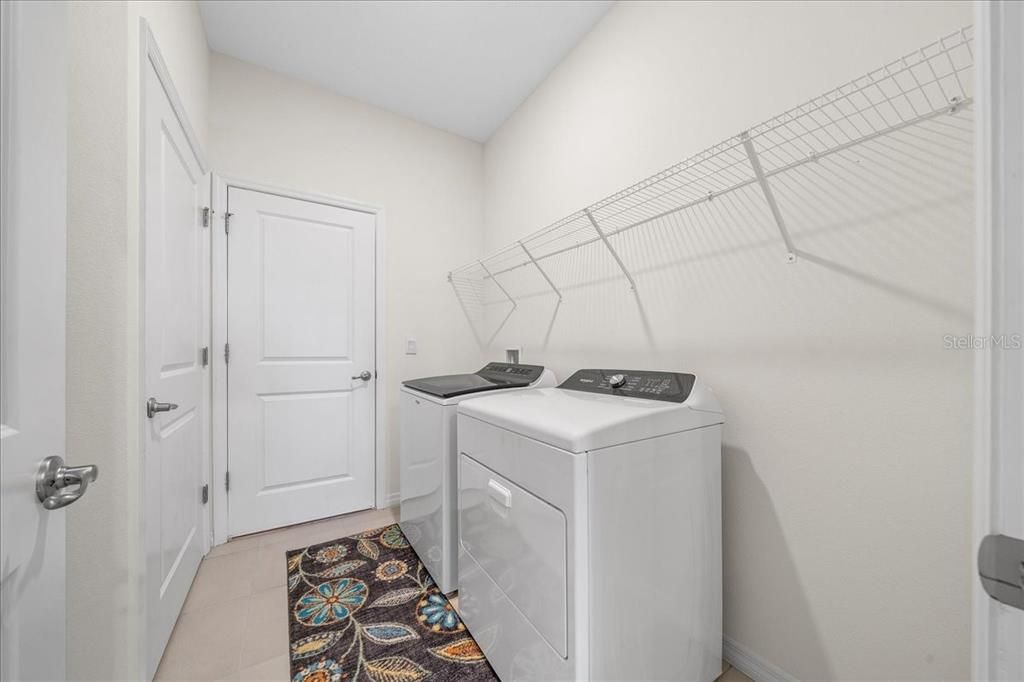 For Sale: $327,000 (3 beds, 2 baths, 1853 Square Feet)