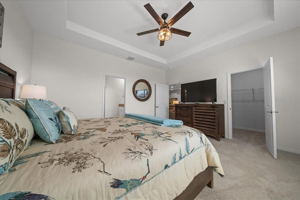 For Sale: $327,000 (3 beds, 2 baths, 1853 Square Feet)