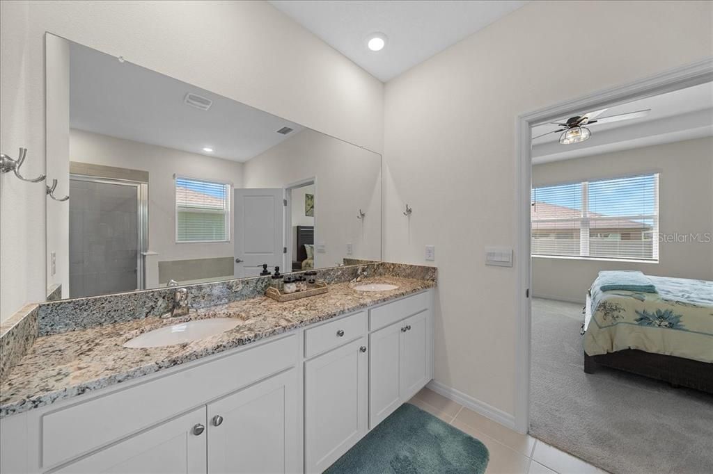 For Sale: $327,000 (3 beds, 2 baths, 1853 Square Feet)