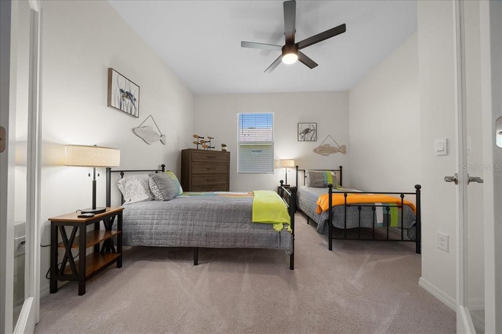 For Sale: $327,000 (3 beds, 2 baths, 1853 Square Feet)