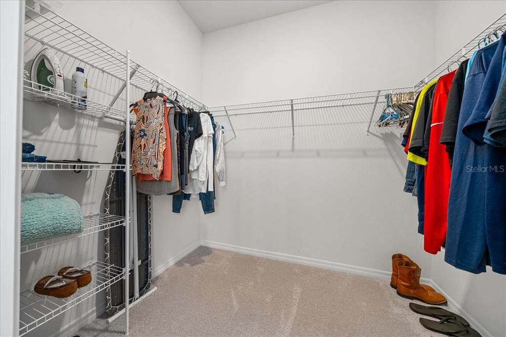 For Sale: $327,000 (3 beds, 2 baths, 1853 Square Feet)