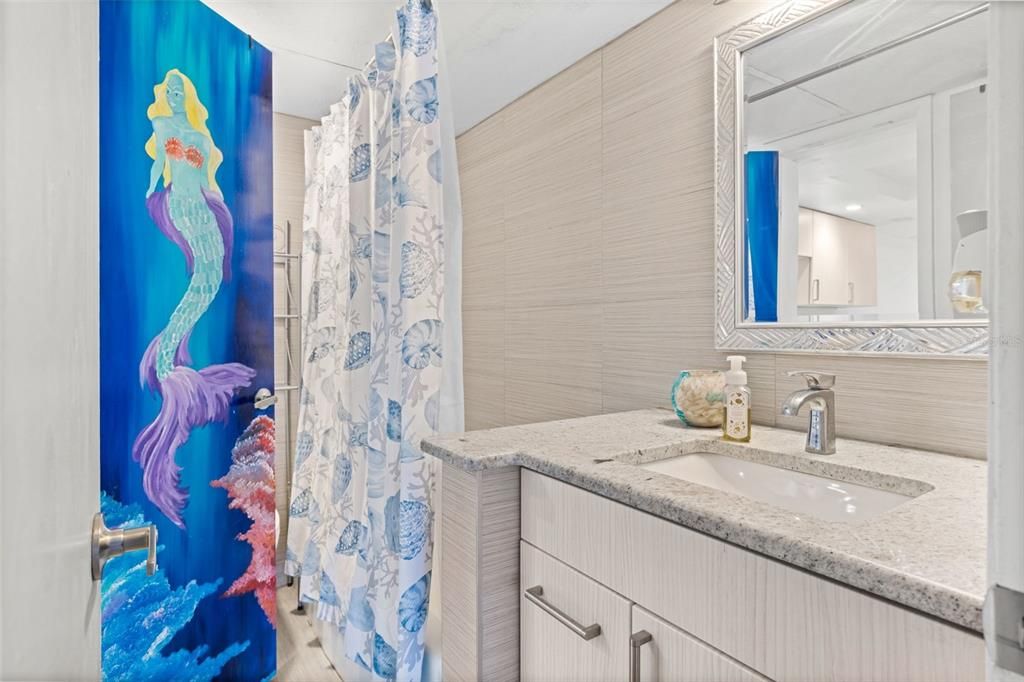 For Sale: $299,900 (1 beds, 1 baths, 470 Square Feet)