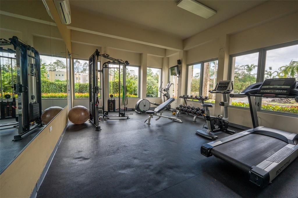 Activo con contrato: $375,000 (3 camas, 2 baños, 1180 Pies cuadrados)