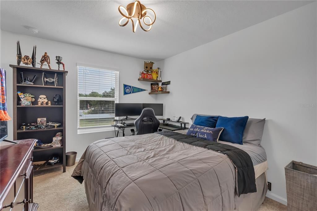 На продажу: $389,900 (3 спален, 2 ванн, 1664 Квадратных фут)