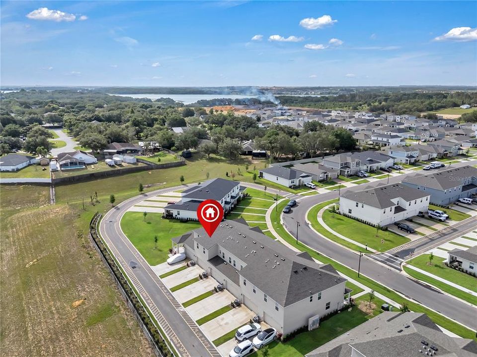 На продажу: $389,900 (3 спален, 2 ванн, 1664 Квадратных фут)