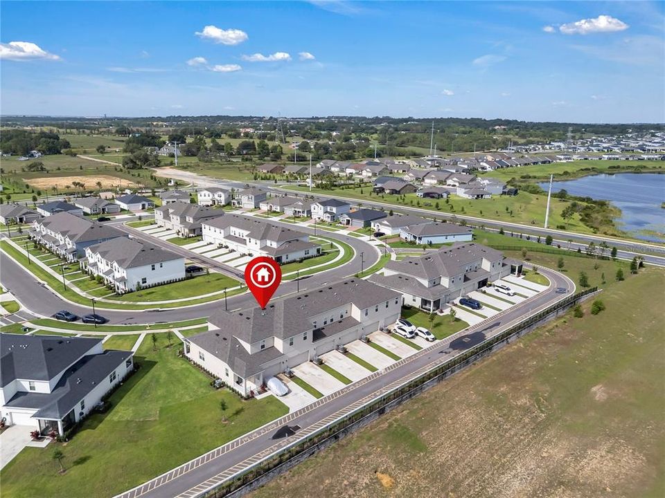 На продажу: $389,900 (3 спален, 2 ванн, 1664 Квадратных фут)