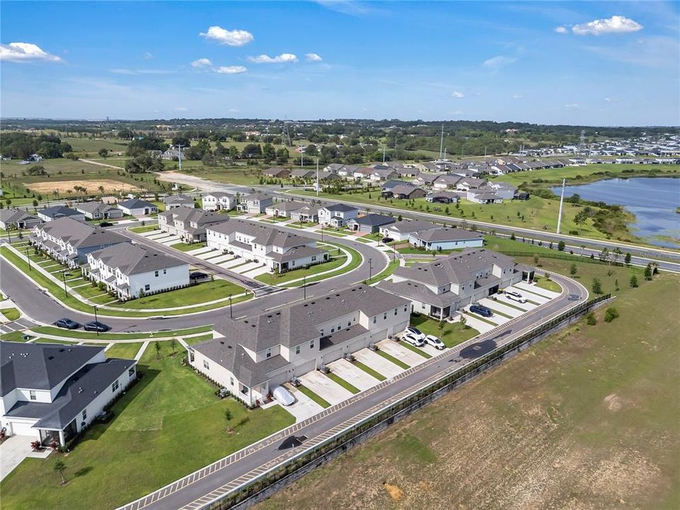 На продажу: $389,900 (3 спален, 2 ванн, 1664 Квадратных фут)