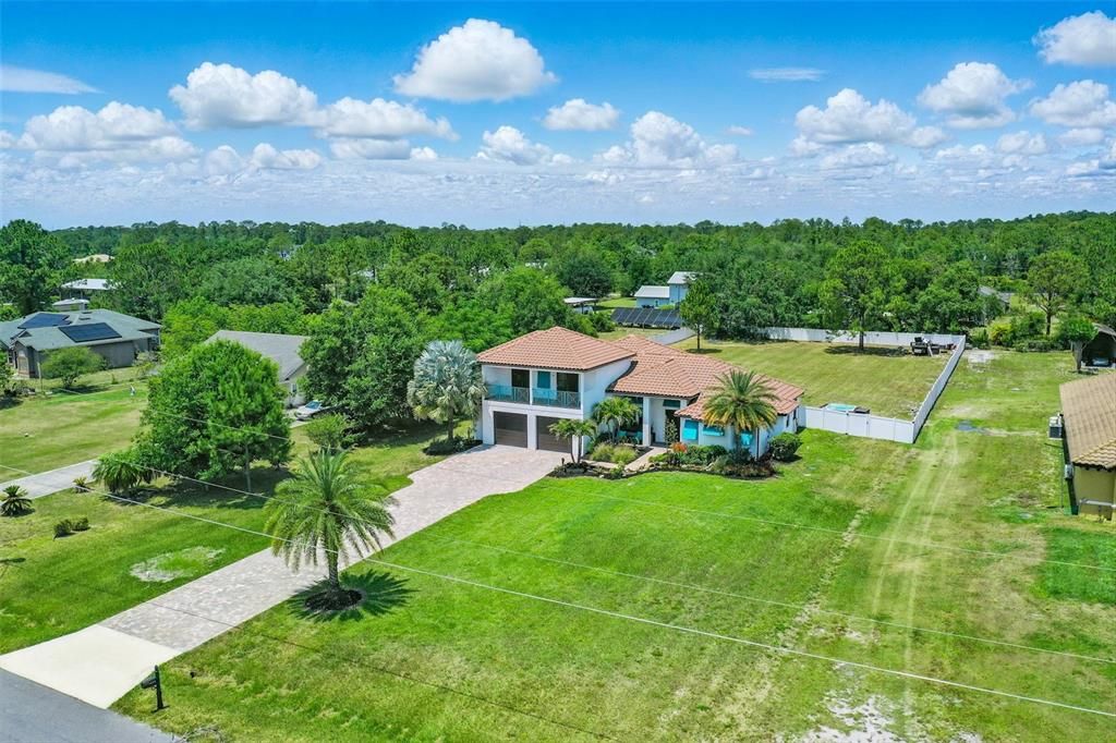 En Venta: $1,100,000 (5 camas, 4 baños, 3717 Pies cuadrados)