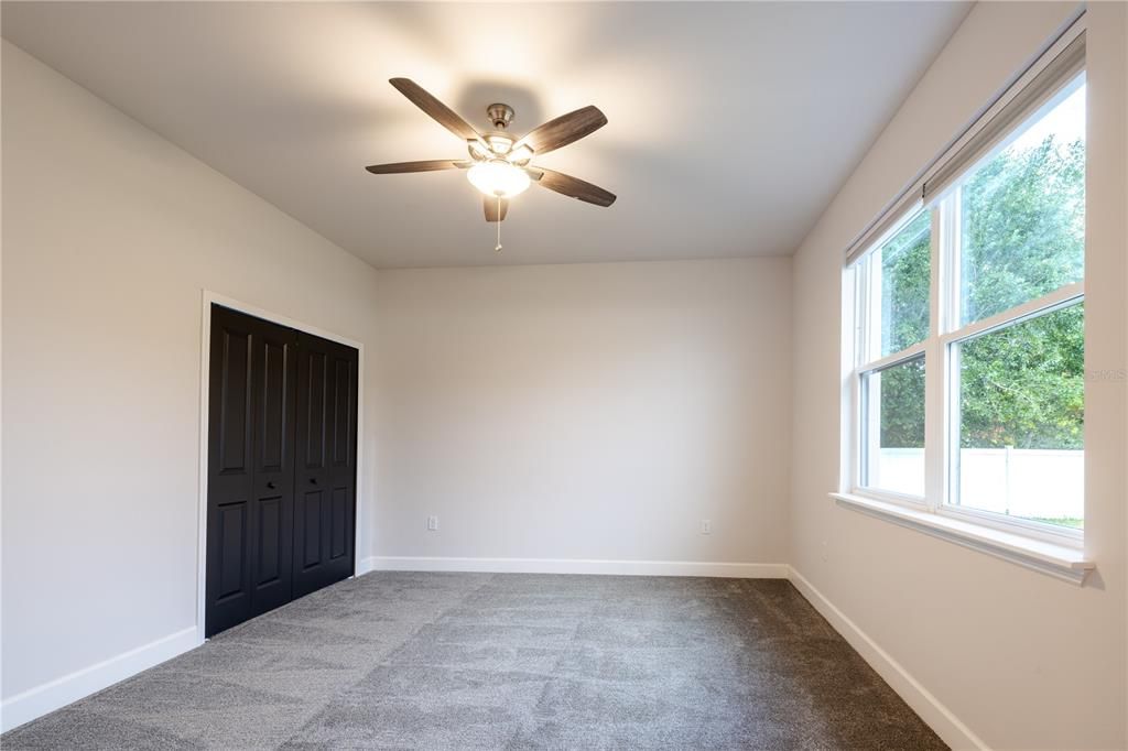 En Venta: $1,100,000 (5 camas, 4 baños, 3717 Pies cuadrados)