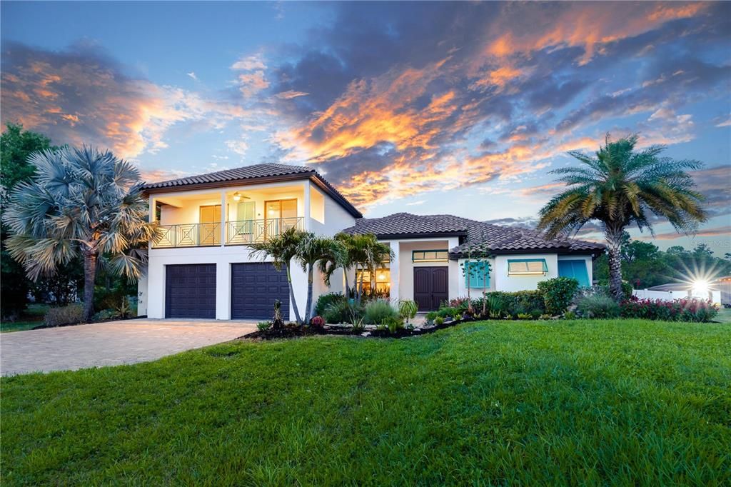 En Venta: $1,100,000 (5 camas, 4 baños, 3717 Pies cuadrados)