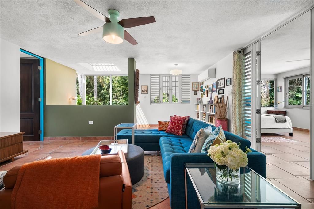 Active With Contract: $775,000 (3 beds, 3 baths, 3249 Square Feet)