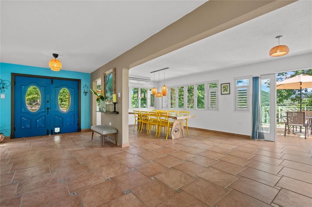 Active With Contract: $775,000 (3 beds, 3 baths, 3249 Square Feet)