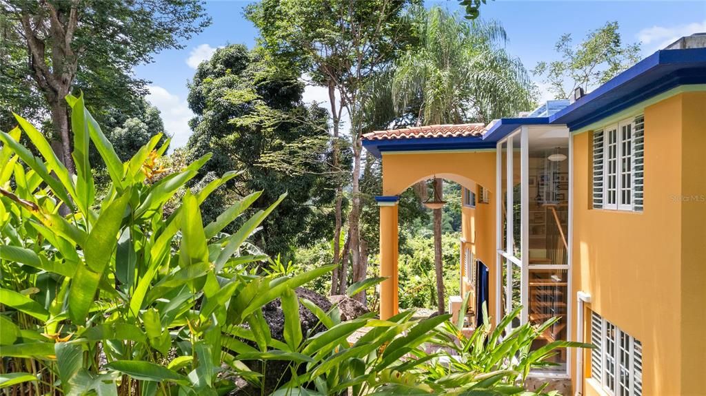 Active With Contract: $775,000 (3 beds, 3 baths, 3249 Square Feet)