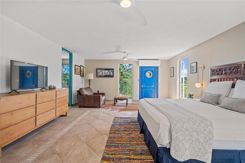 Active With Contract: $775,000 (3 beds, 3 baths, 3249 Square Feet)