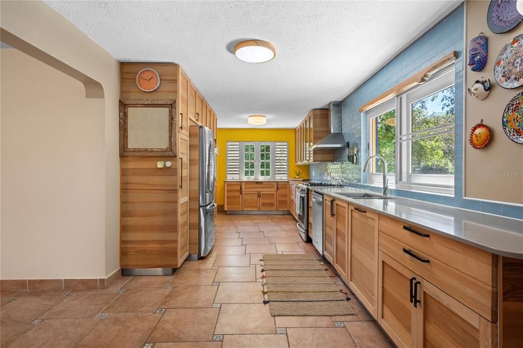 Active With Contract: $775,000 (3 beds, 3 baths, 3249 Square Feet)