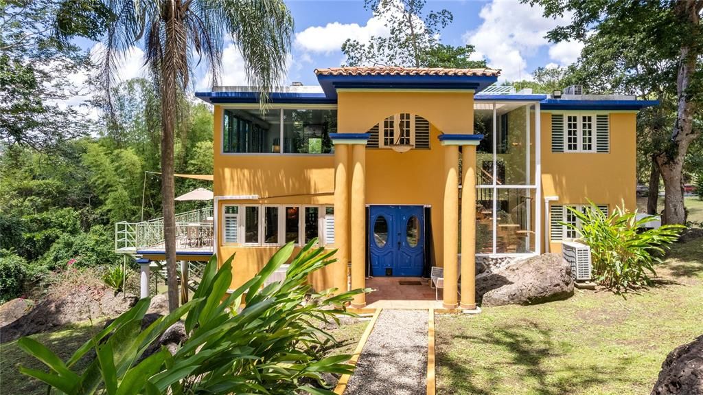 Active With Contract: $775,000 (3 beds, 3 baths, 3249 Square Feet)