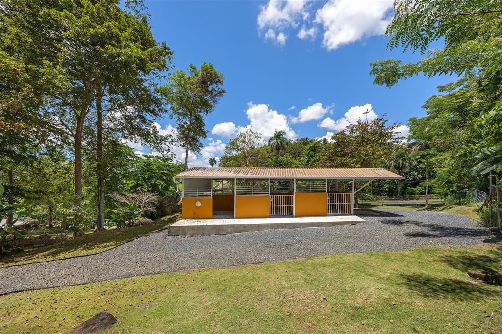 Active With Contract: $775,000 (3 beds, 3 baths, 3249 Square Feet)