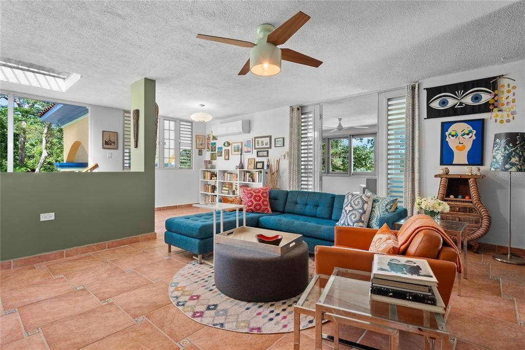 Active With Contract: $775,000 (3 beds, 3 baths, 3249 Square Feet)