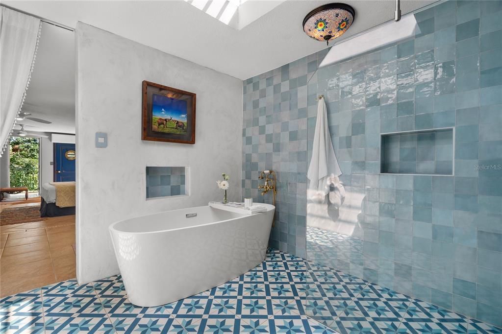 Active With Contract: $775,000 (3 beds, 3 baths, 3249 Square Feet)