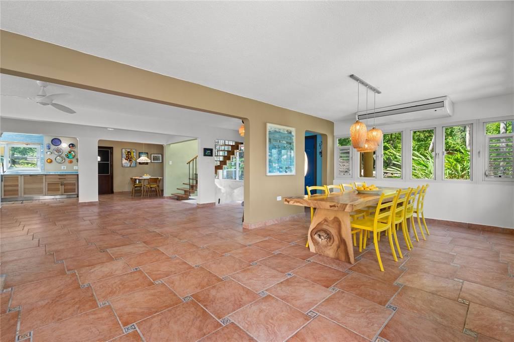 Active With Contract: $775,000 (3 beds, 3 baths, 3249 Square Feet)