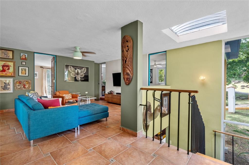 Active With Contract: $775,000 (3 beds, 3 baths, 3249 Square Feet)