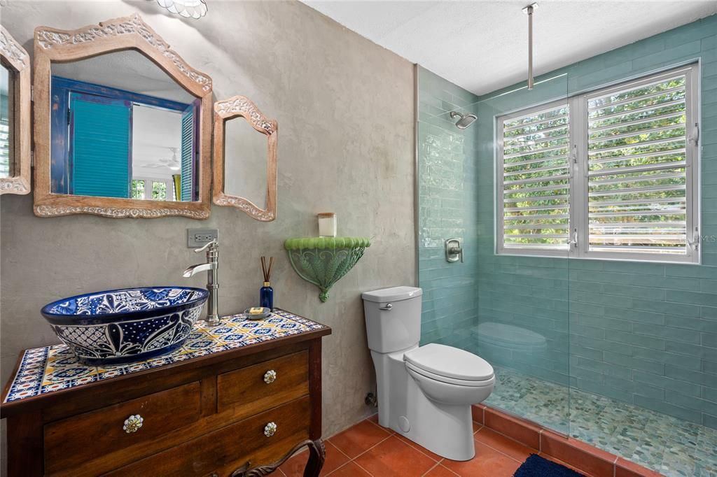 Active With Contract: $775,000 (3 beds, 3 baths, 3249 Square Feet)