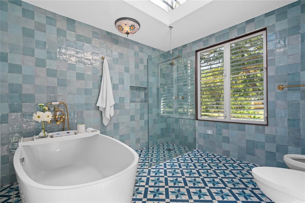 Active With Contract: $775,000 (3 beds, 3 baths, 3249 Square Feet)