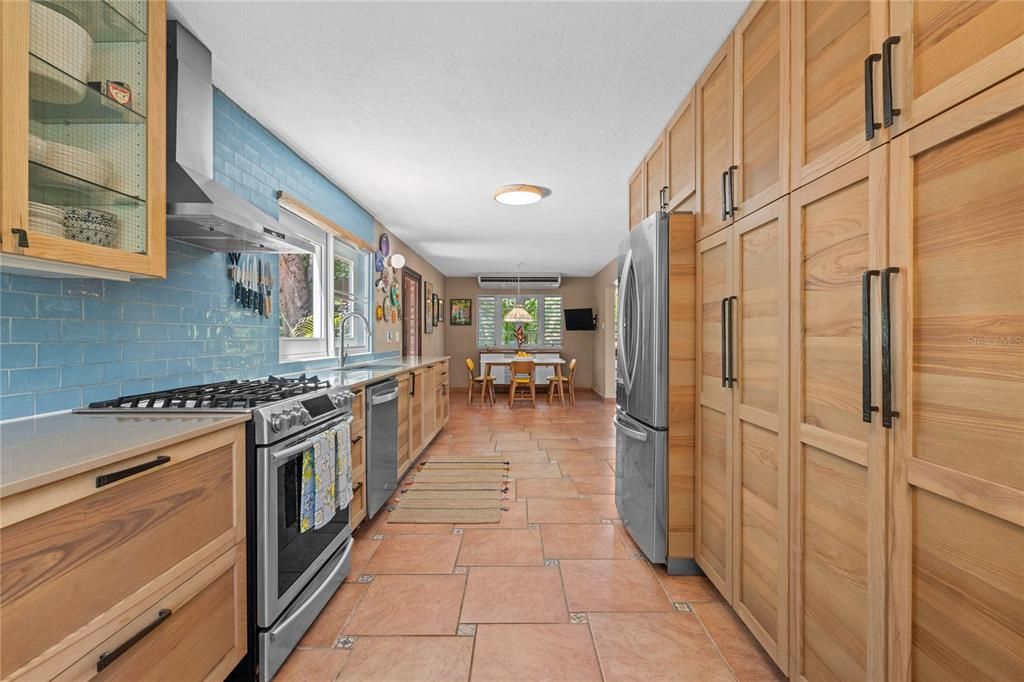 Active With Contract: $775,000 (3 beds, 3 baths, 3249 Square Feet)