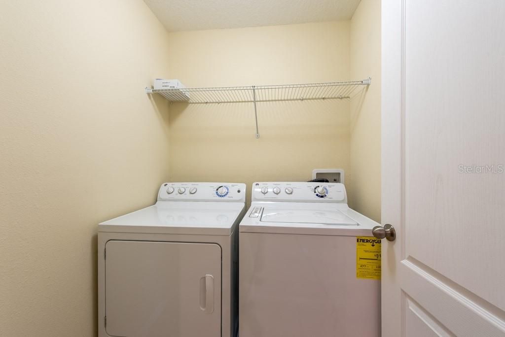 Activo con contrato: $239,000 (3 camas, 2 baños, 1666 Pies cuadrados)