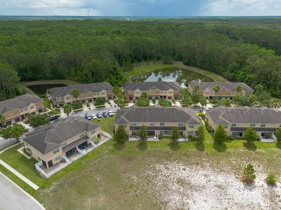 Activo con contrato: $239,000 (3 camas, 2 baños, 1666 Pies cuadrados)