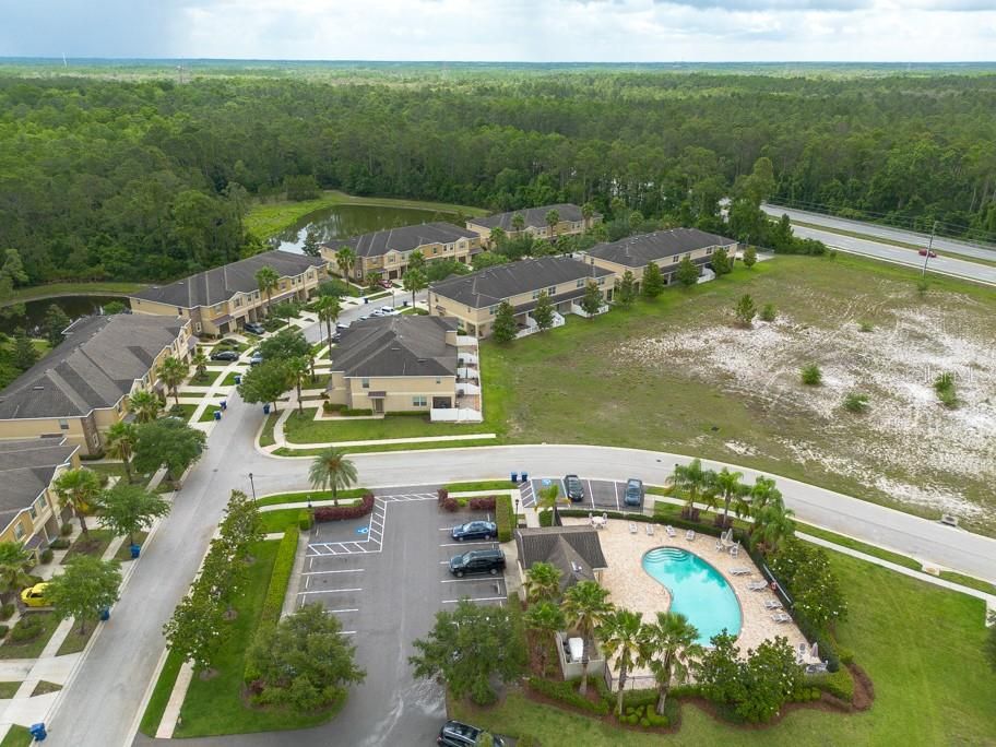 Activo con contrato: $239,000 (3 camas, 2 baños, 1666 Pies cuadrados)