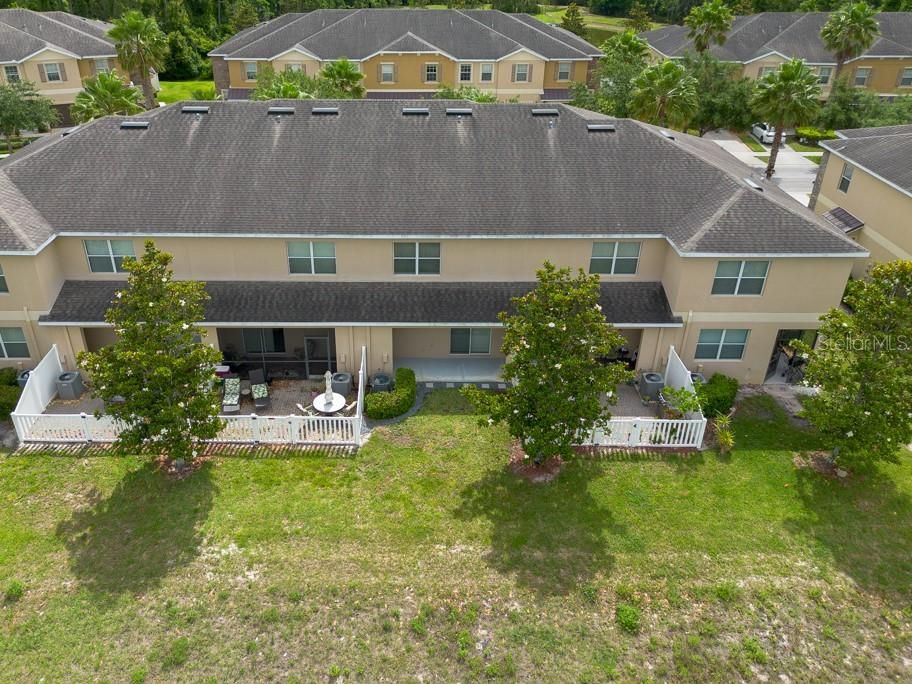 Activo con contrato: $239,000 (3 camas, 2 baños, 1666 Pies cuadrados)