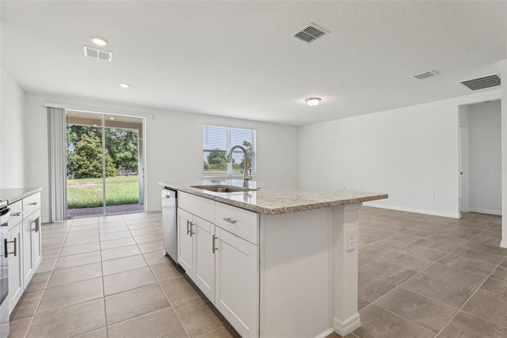 For Sale: $330,675 (4 beds, 3 baths, 1988 Square Feet)