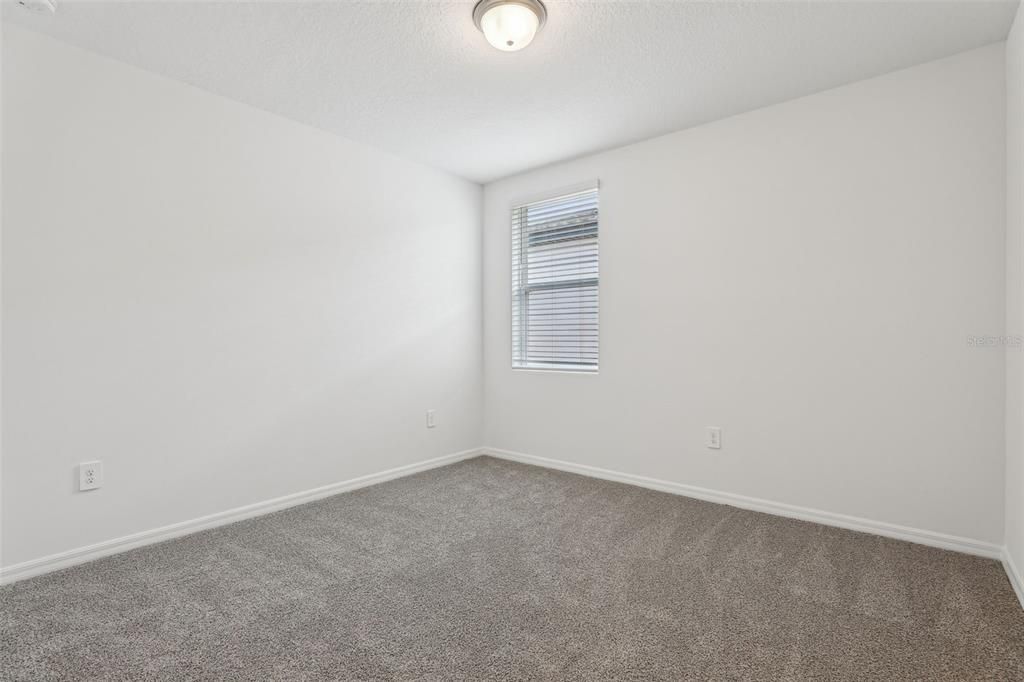 For Sale: $330,675 (4 beds, 3 baths, 1988 Square Feet)