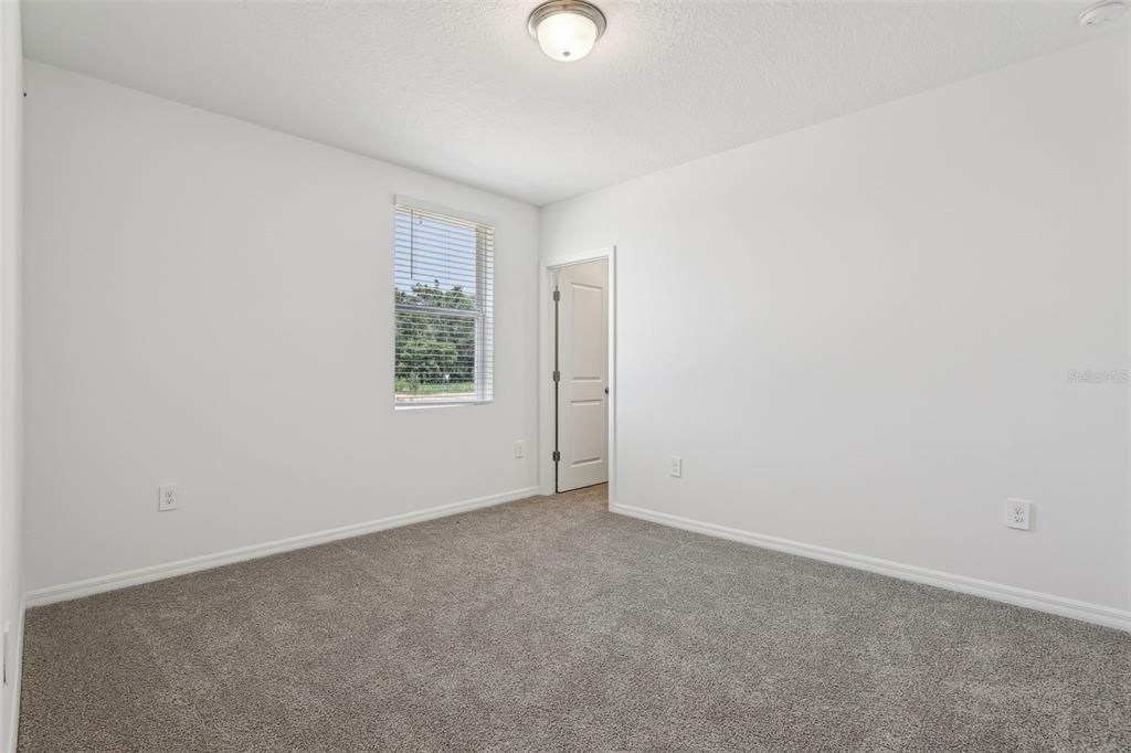 For Sale: $330,675 (4 beds, 3 baths, 1988 Square Feet)