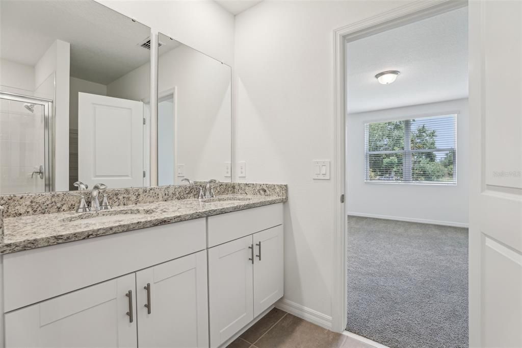 For Sale: $330,675 (4 beds, 3 baths, 1988 Square Feet)