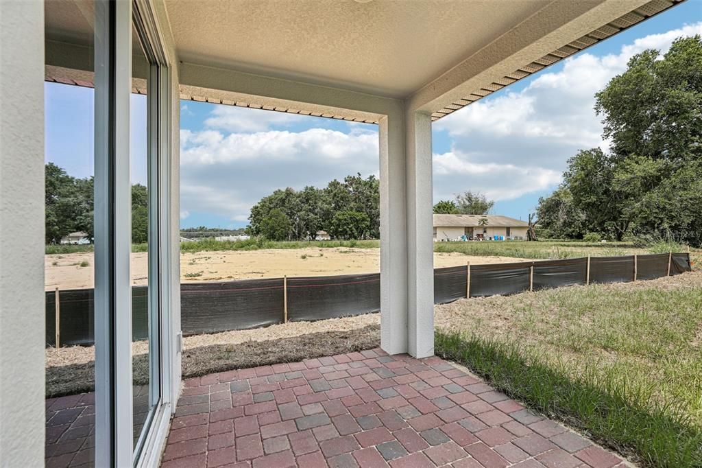 For Sale: $330,675 (4 beds, 3 baths, 1988 Square Feet)