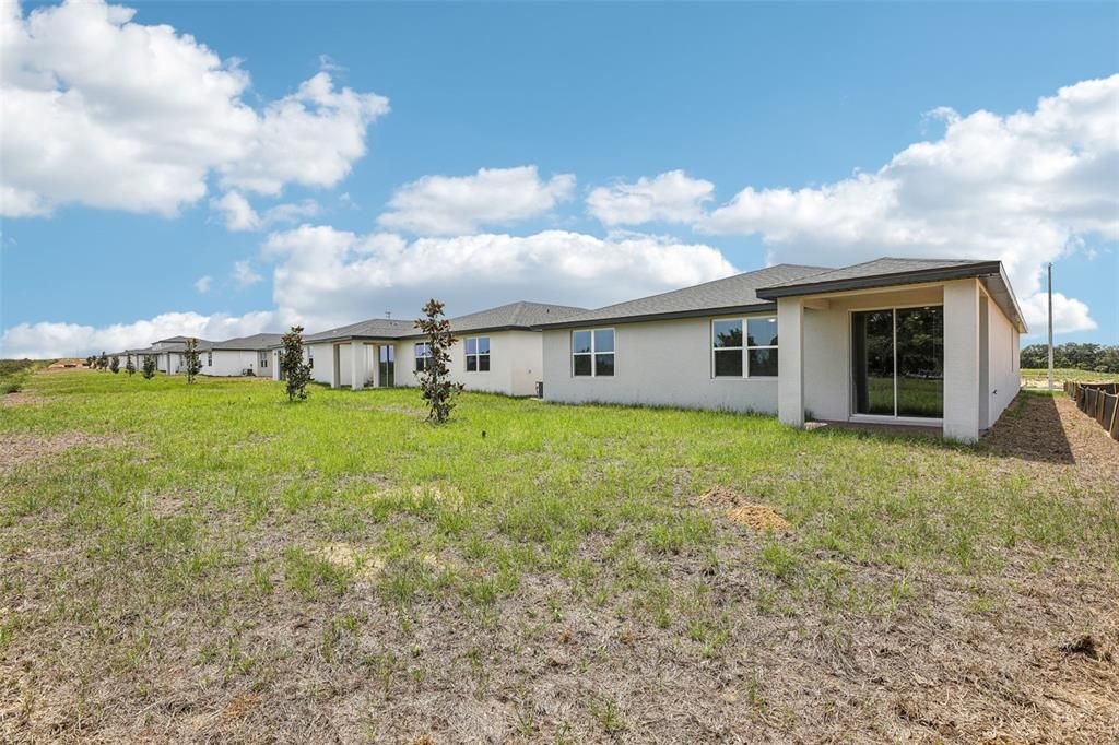 For Sale: $330,675 (4 beds, 3 baths, 1988 Square Feet)