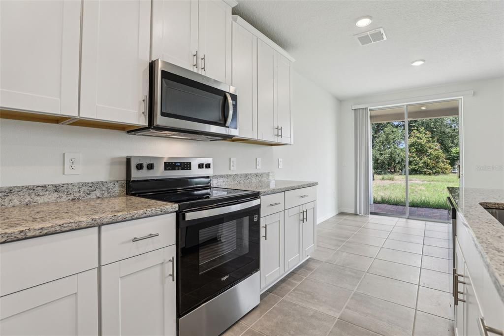 For Sale: $330,675 (4 beds, 3 baths, 1988 Square Feet)