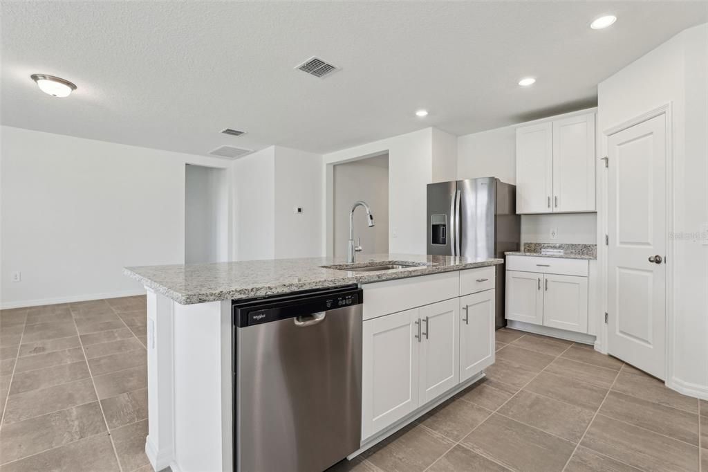 For Sale: $330,675 (4 beds, 3 baths, 1988 Square Feet)